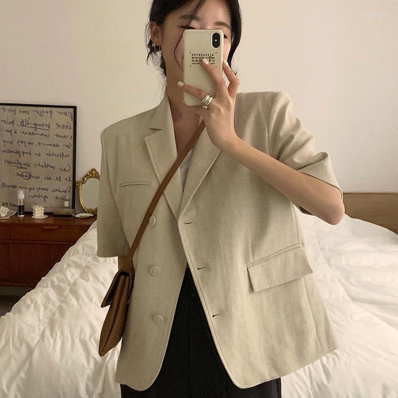 

Women's Suits & Blazers Korean Chic Women Tops Temperament Simple Suit Collar Three Button Design Casual Coats Summer Short-sleeved Blazer, Khaki