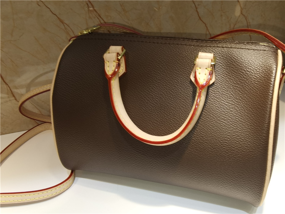 

Quality Purses Women Chain Favorite Tote Famous Leather Crossbody Handbag Fashion Bag Bags Shoulder Gold Embossing Purse Hight Jevif bag H0424