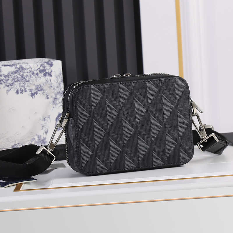 

2022 Designer Lingot Messenger Bags Men Printed Diamond Smooth Calfskin Shoulder Bags Black Gray canvas Crossbody Bag Handbags, Color 1