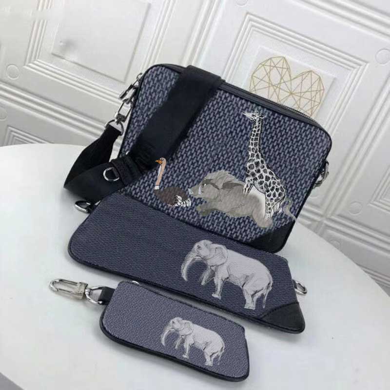 

New Designers Bags new Animal motifs men's Outdoor bag L 58 three-piece satchel 040 Messenger pocket Fashion Elephant giraffe wallet leopard Luxurys handbag, Black