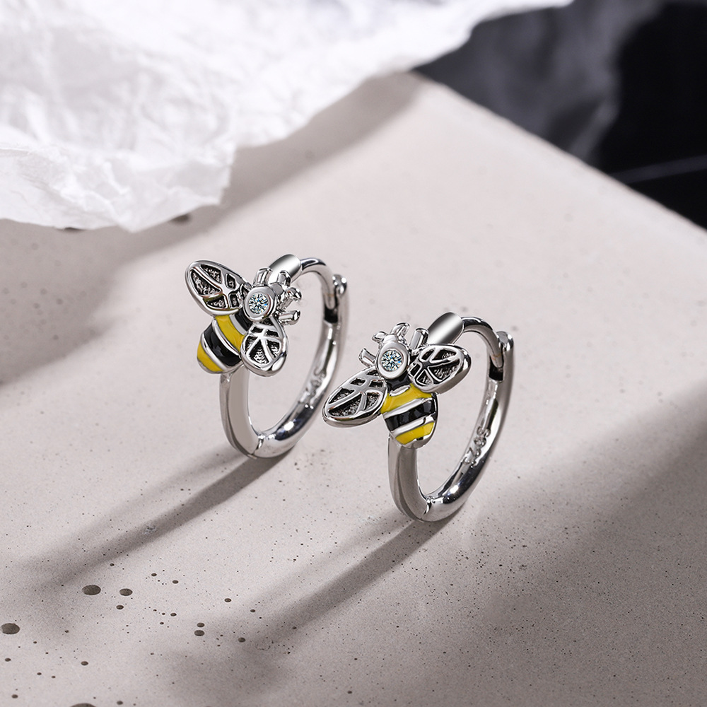 

women ear studs diamond Epoxy little bee earrings prime circle