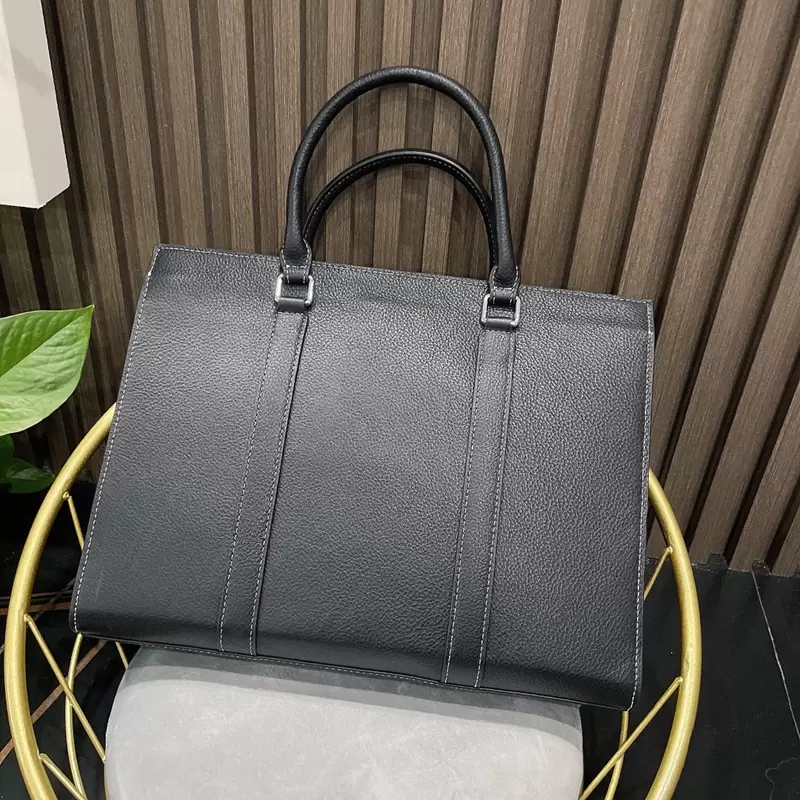 

Briefcases Luxury Handbag Shoulder Bags Designer Bag High-capacity Genuine leather Different colors Various styles Fashion brand