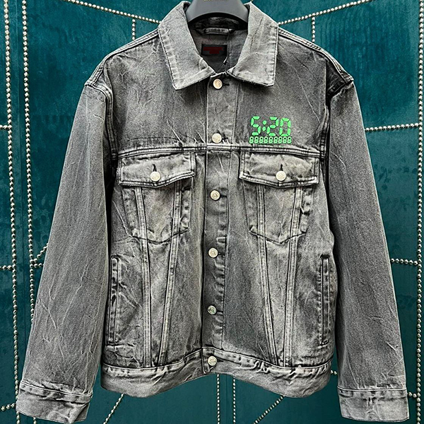 

2022 Spring Autumn Men Women Jeans Jackets Letter Clock 520 Limited Edition Grey Denim Bb Paris Cowboy Coats Outwear Ladies Denim jacket Luxury Design, Gray