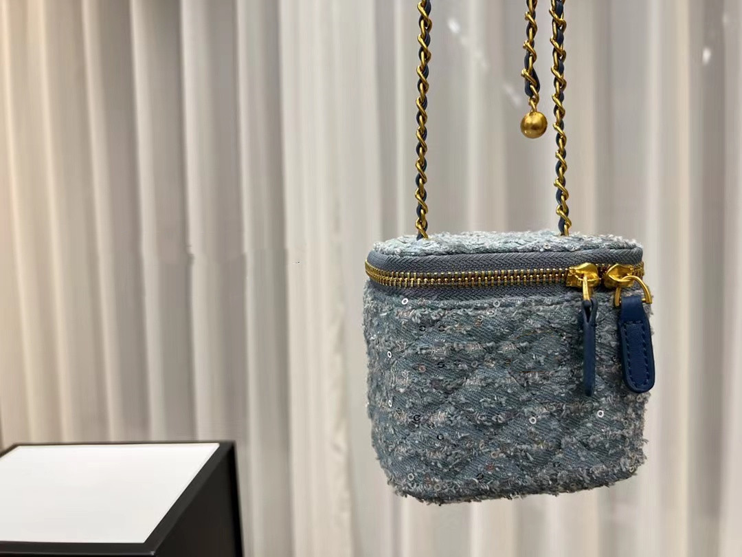 High Quality Cosmetic Bags Solid Color Sheepskin Ladies Crossbody Sequins Designer Bags Luxury Flap Mini Golden Ball Adjuster Diamond Quilting Shoul