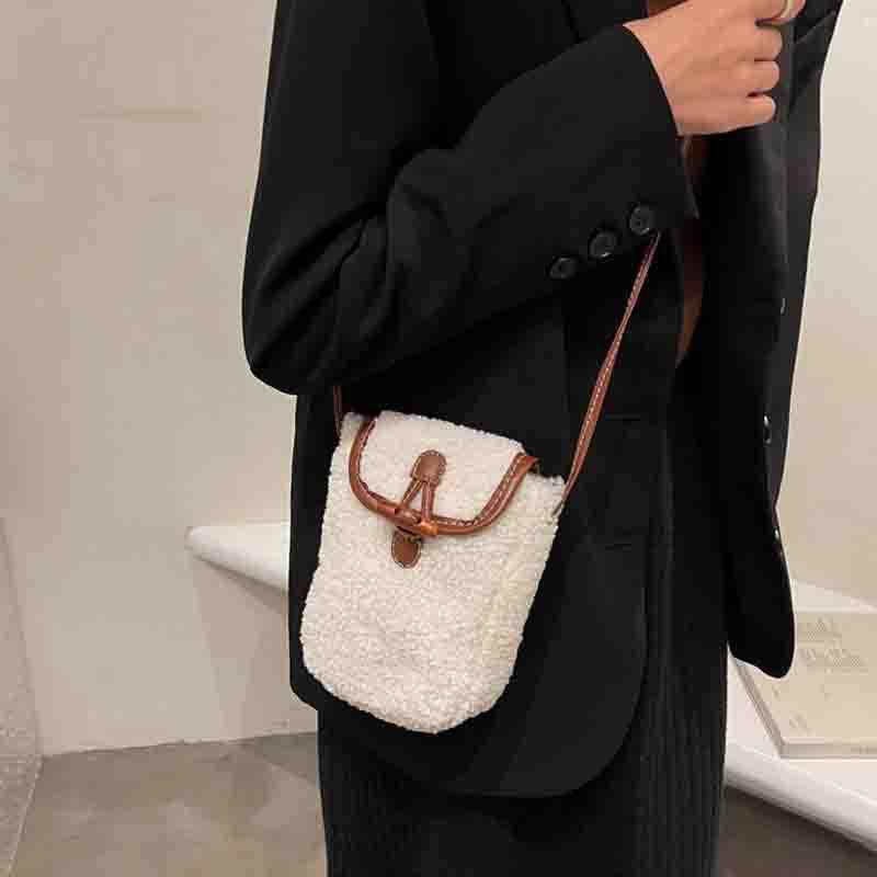 

Evening Bags Winter Soft Plush Tote Bag Women Cartoon Embroidery Imitation Lamb Hair Shoulder 2022 Shopper Phone Wallet, White