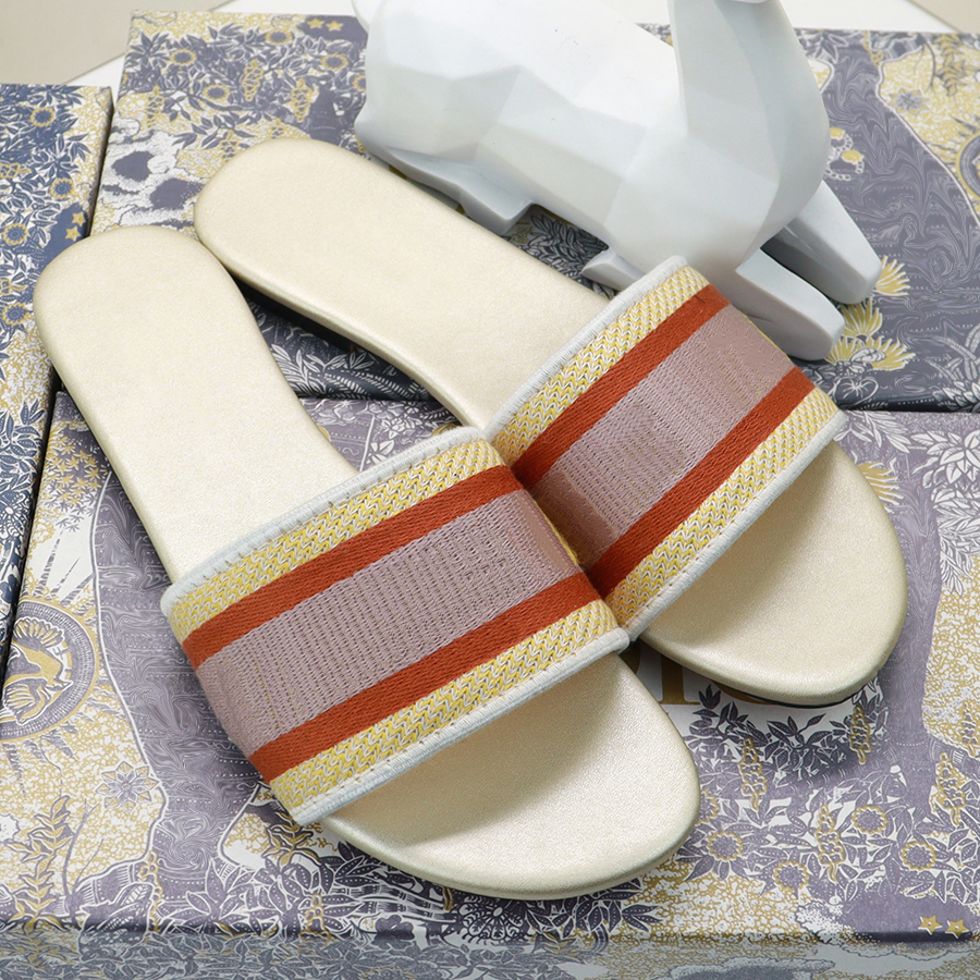 2022 NOUVEAU TYPE DE SANDALS SANTS PLIPPER POUR FEMMES VOIRS PLIPSERS FLATS POUR LOISE DE LOISE COREAN PLACE HOME 07