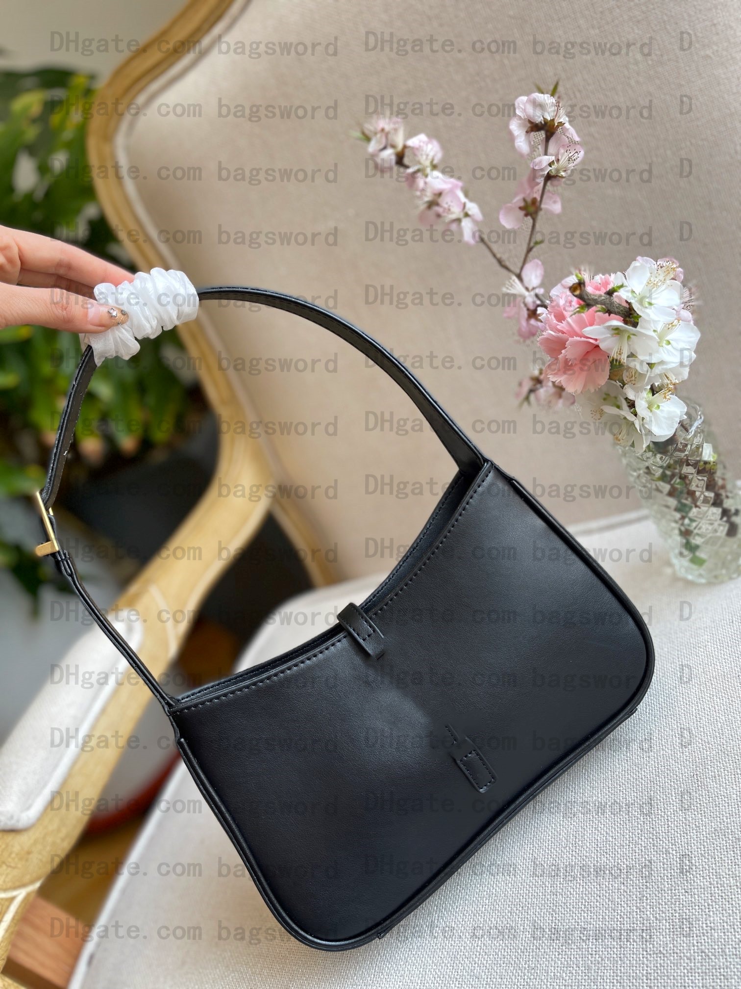 

Women Luxurys Designers Bags 2021 Tote Hand shopping large capacity Crossbody Fashion leather pochette shoulder Metal chain old flower classic Brown, Customize