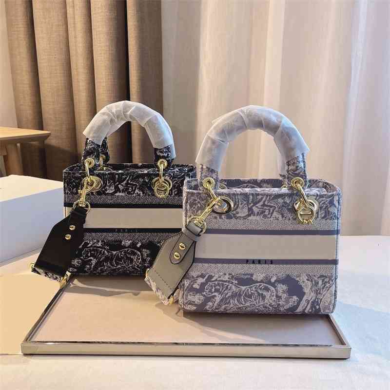

Evening Bag Luxury Designer Handbag Women Classic Letter Print with Wide Shoulder Strap Messenger Totes Fashion Wallet High Quality Purses Ladies