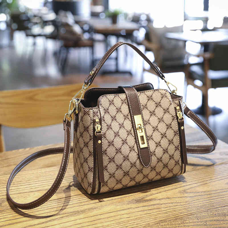 

Bucket bag women's sling one Shoulder Messenger Bag Handbag women's multi compartment zipper small square bag Purses_V08F, Khaki