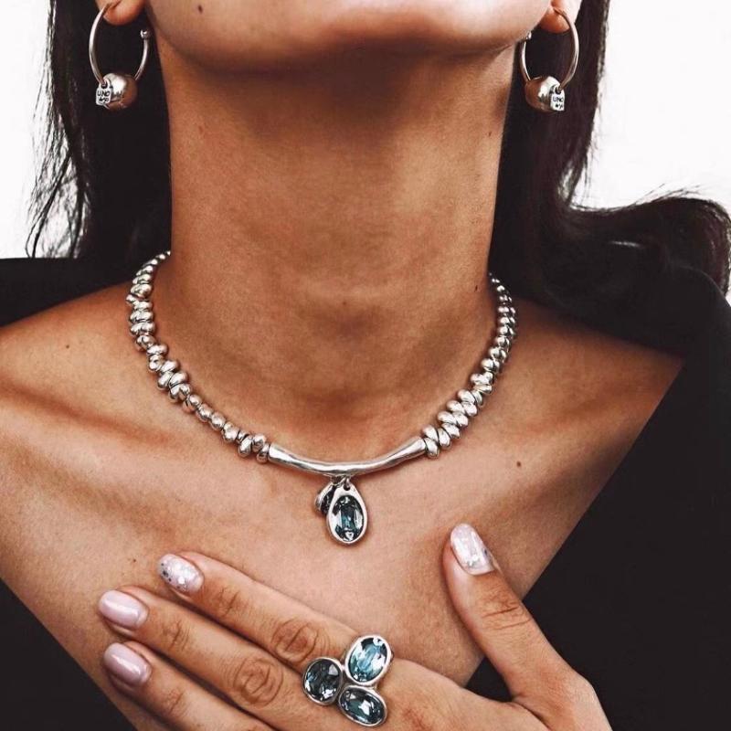 

Pendant Necklaces Spain UNode50 Irregular Water Drop Crystal Necklace Luxury Alloy Women Wedding Party Jewelry Birthday GiftsPendant