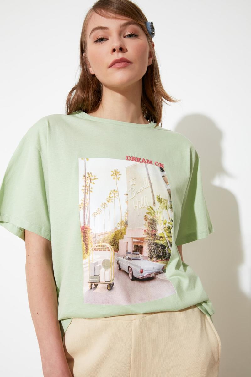 

Women's T-Shirt Trendyol Print And Embroidered Boyfriend Knitted TWOSS20TS0574Women's, Pink
