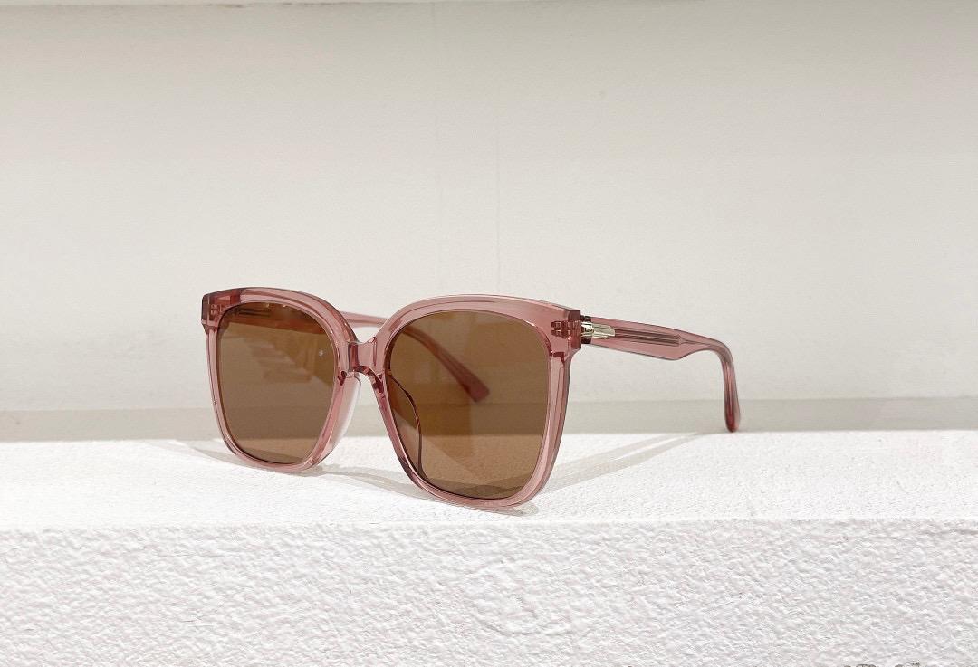 Sunglasses For Women and Men Summer LAROSA Style Anti-Ultraviolet Retro Plate Full Frame Eyeglasses Random Box