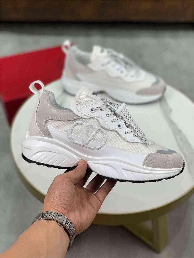 

p Quality Designer Mens women Casual Shoes Genuine Leather Rockrunner Sneakers Luxury Trainers em00320 Valentinoe''Valentinoity mPc