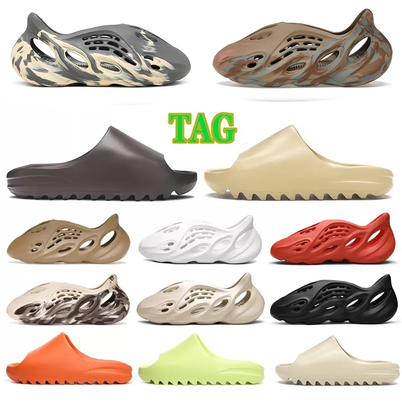 

2022 Slippers Designer Slides Sandals Men Women Designers Sneakers Shoe Desert Sand Bone Earth Triple White Black Fashion Scuffs Flip Flops Trainers