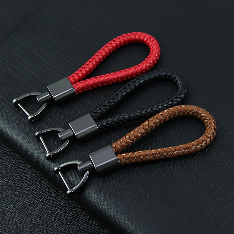 

Keychains Top Hand Woven Leather Car KeyChain 360 Degree Rotating Horseshoe Buckle Jewelry Key Rings Holder Bag Gift Chain K3080