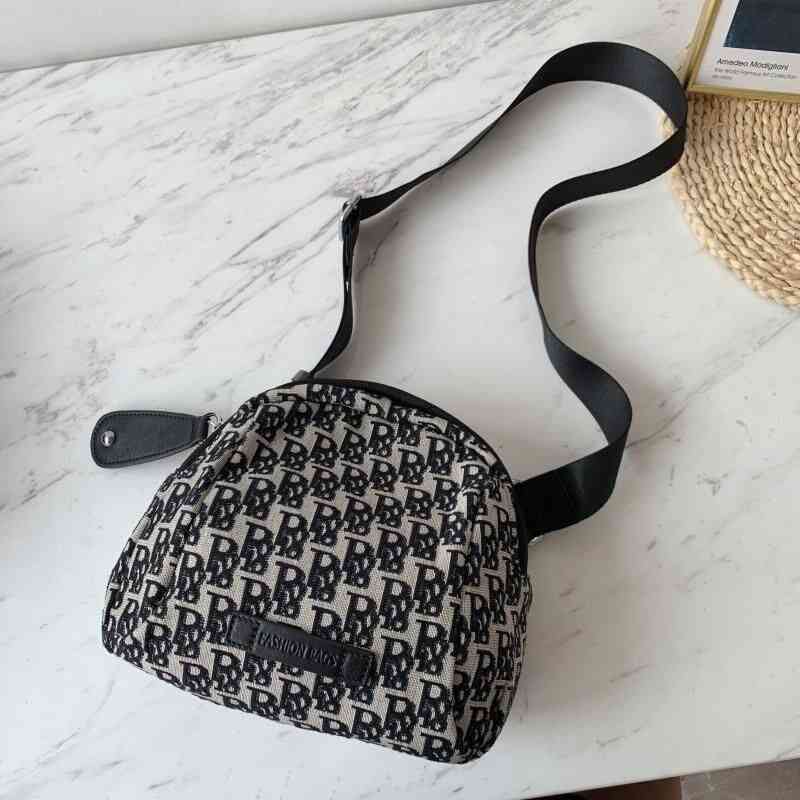 Sac à coquille léger Sac à la femme 2022 Automne Hiver Nouvelle toile en cuir souple Épaule en cuir doux sacs de concepteur de messager polyvalen