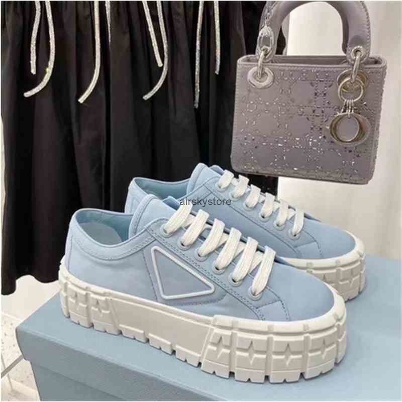 

Hot Slippers Sandals Thick Bottom For Women Lace Up Canvas Vulcanize Shoes prada pradas Female Walking Sneakers Fashion Platform Women's