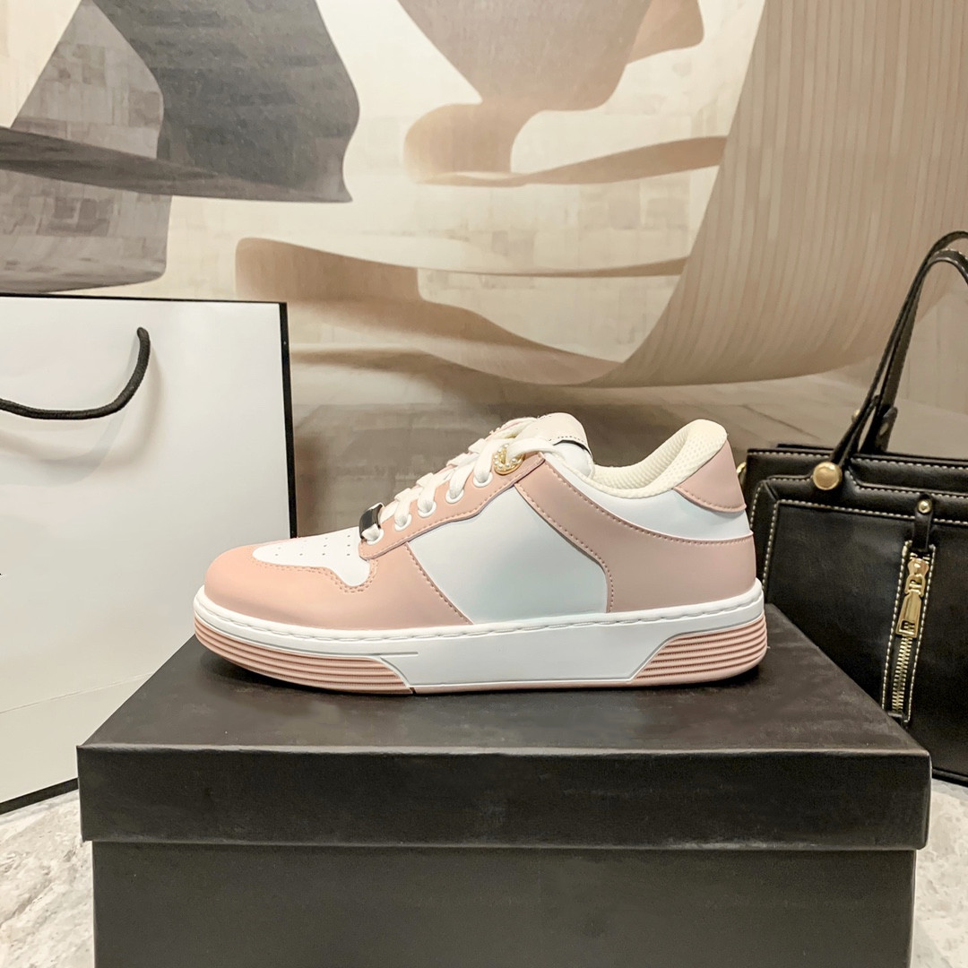 

2022 designer luxury ladies casual style flat shoes women's simple classic sports shoes high quality mesh breathable sneakers light and casu, Color1