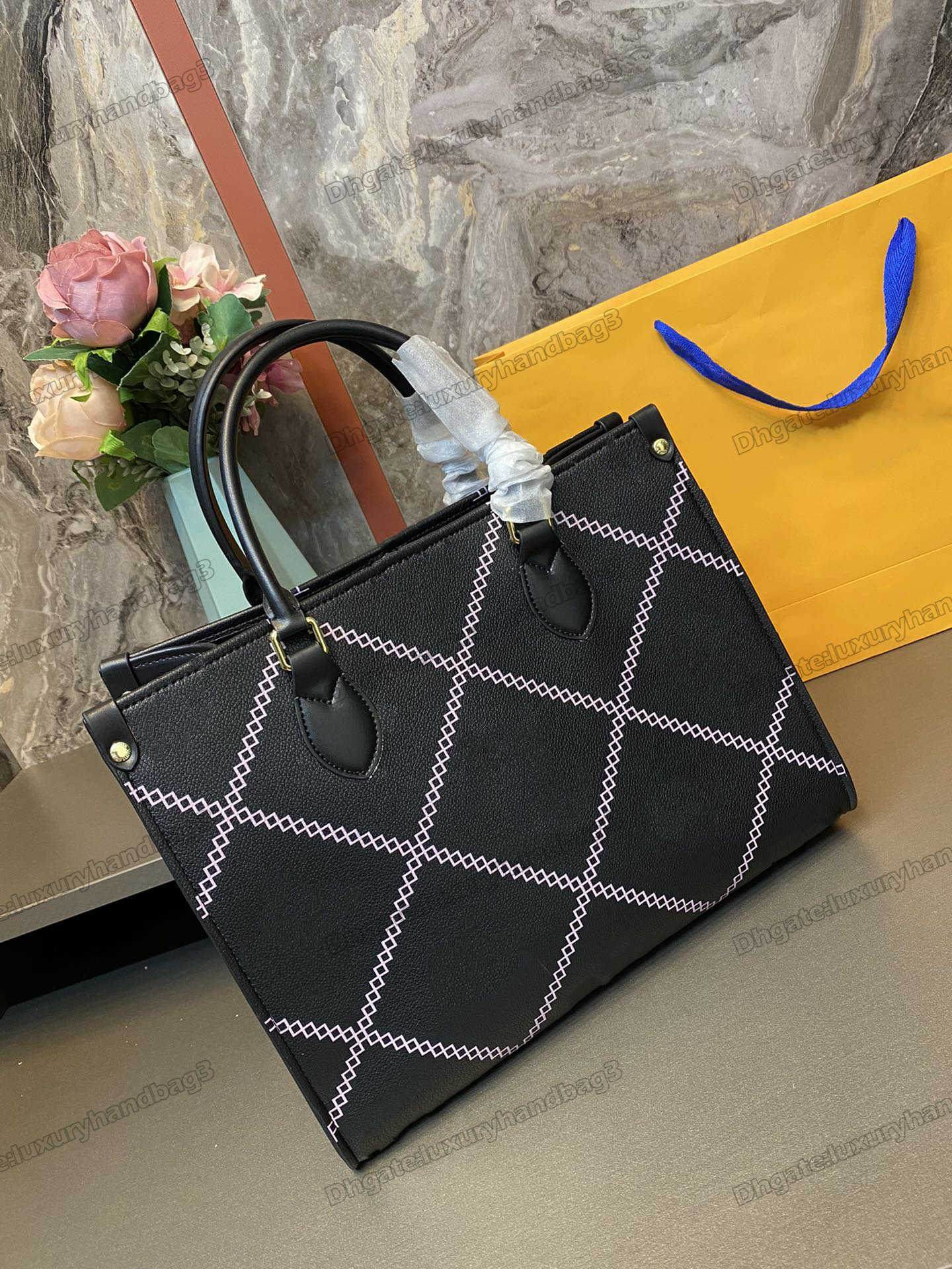 

M46015 M46016 Onthego MM designer Bag Creme Beige Black Quilted Monograms Leather Printed Shoulder Tote Stitched Motif Business Shopping, Color 1#