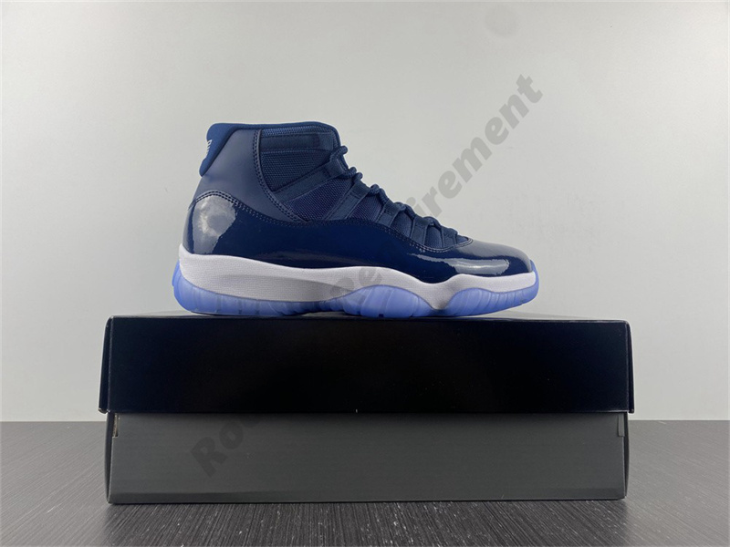 

2022 Midnight Navy 11S Basketball Shoes 23 Obsidian Blue Black Sequined Jumpman Real Carbon Fiber Designer Mens Athletic Trainers Sports Sneakers 7-13 378037-441