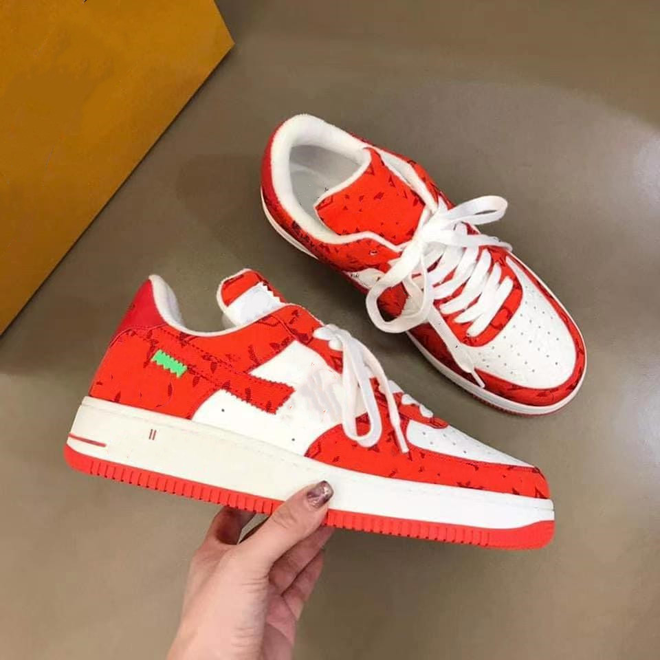 

Wholesale New Forc Joint Women's Men's Running Shoes Light Bone Skeleton White Black Utility Skate University Gold Blue Reactive Beige Space Jam casual shoes