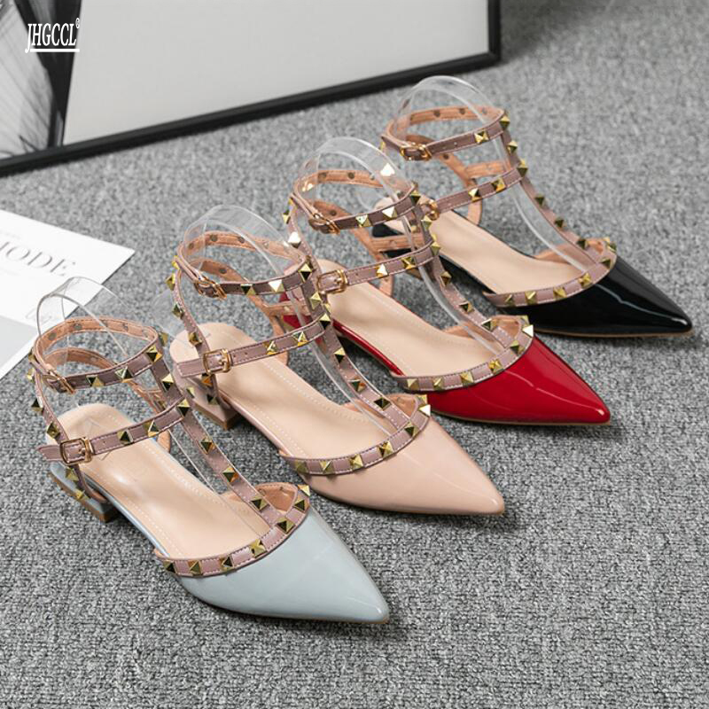 Summer new baotou outside wear sandals women fashion point with rivets sexy large size 42 43 designer sandals T35
