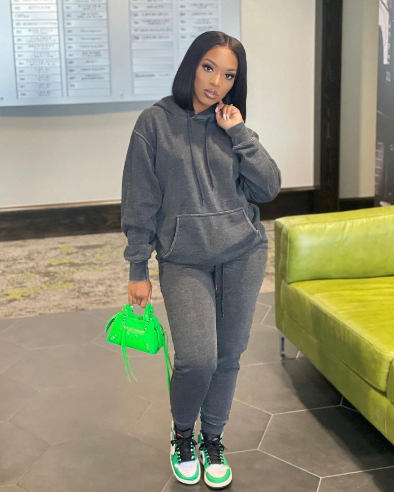 

Women' Two Piece Pants RMSFE 2022 Spring And Autumn Fashion Leisure Solid Color Women Wear Long Sleeve Hooded Pullover Sweater Set, Dark grey