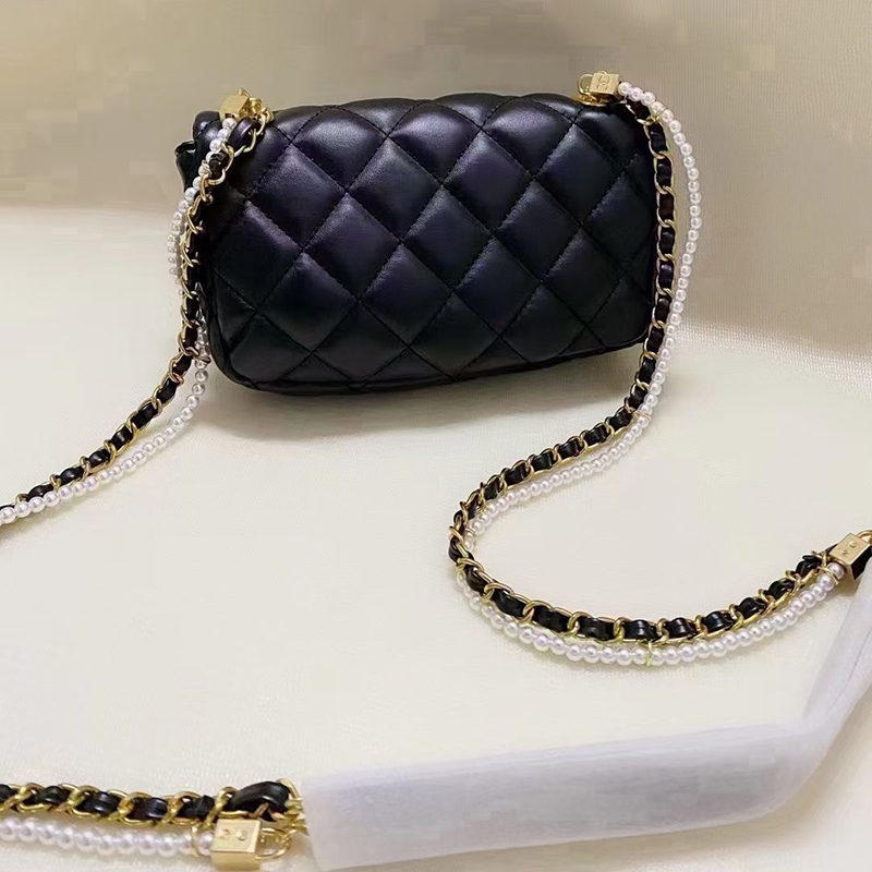

Fashion classic black shoulder bags pearl metal chain crossbody bag popular items in European and American countries