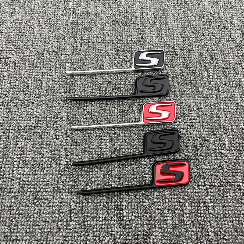

5 colors S Emblems Rear Trunk Letter Sticker Decoration For Mercedes Benz W117 C63 W212 E63 S63 A45 X156 GLA45 AMG, Color