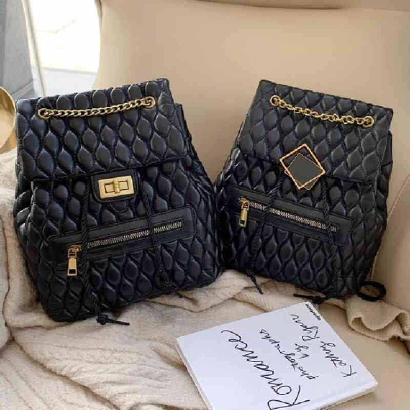 

Backpack Women's New Fashion Korean Version Versatile Small Fragrance Lingge Chain Large Capacity Soft Leather Leisure Backpack 220812, Style one