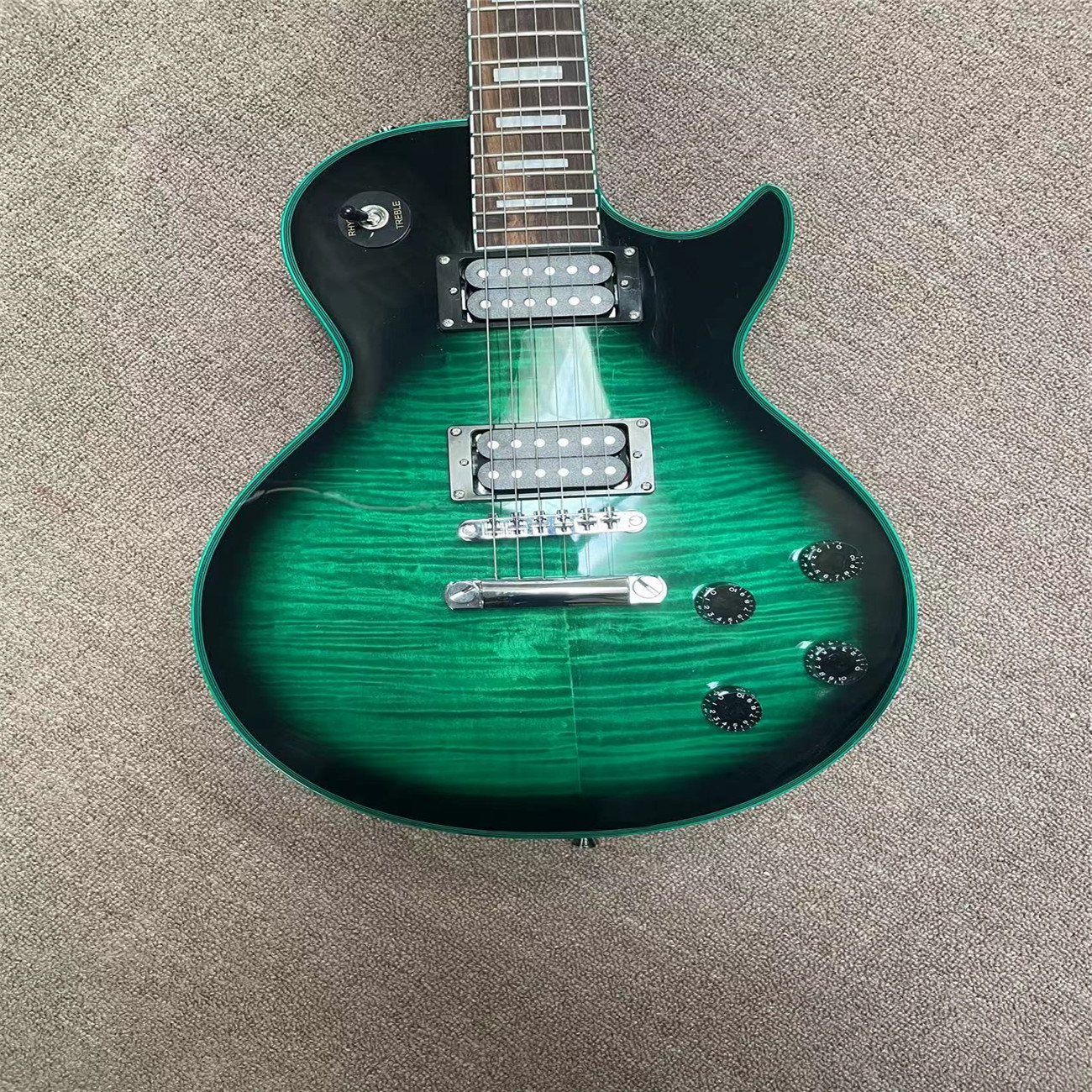 New 6-string electric guitar, water green paint, rosewood fingerboard, chrome plated hardware, green decorative strip-image-760672306