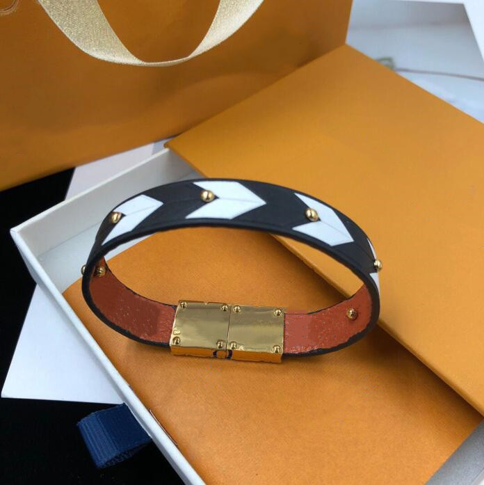 

Luxury Men Women lovers Charm Bracelets Wedding bracelets leather cuff bracelet Paris designer Jewellery Fashion accessories with gift box