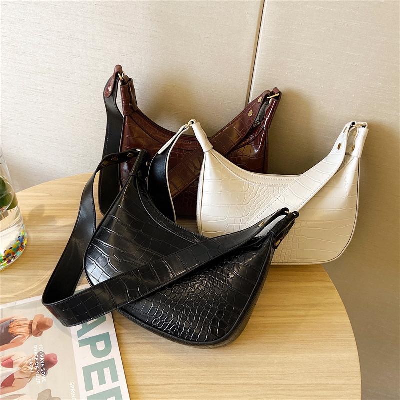 

Evening Bags Retro Bag Women Trendy Fashion Crocodile Pattern Broadband Shoulder Western Style Large Capacity Messenger Female BagEvening, Black