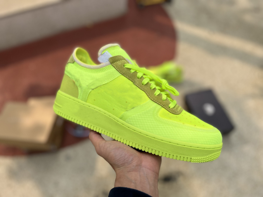 

airforce 1 af1 Shadow men women running shoes Valentines Pastel Triple White Utility Black Pale Ivory Wheat Pistachio Frost Spruce Aura outdoor trainers sneakers, Shown