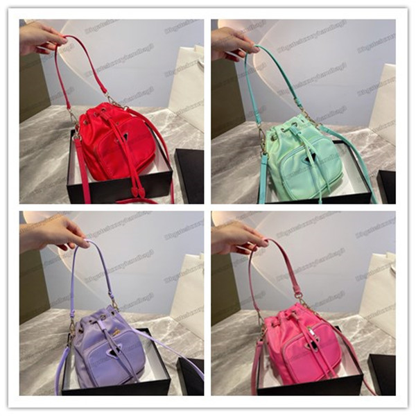 

Duet Re-nylon Bucket Shoulder Bag Tessuto Small Triangle Logo Drawstring Cross-body Logo-print Fabric Designer Luxury Nylon Handle Bag