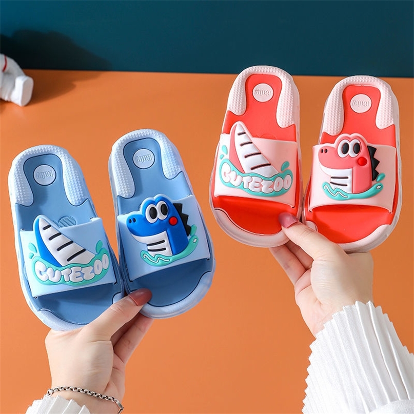 

Summer Cartoon Dinosaur Children Soft Bathroom Slippers Childrens NonSlip Waterproof Home Indoors Kids Shoes 220616, Red