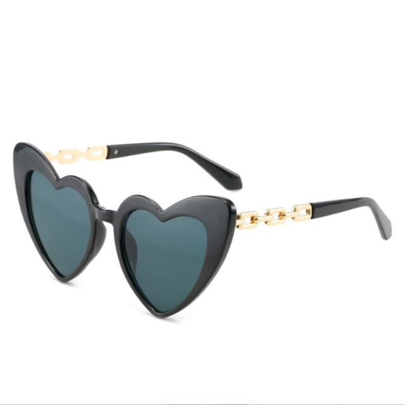 

Black peach chain sunglasses for women Fashion casual glasses wholesale Sunshades for both men and