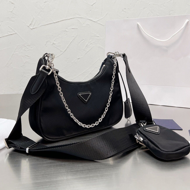 

top quality designers bags Fashion Re-Edition 2005 Nylon Bag for Woman Luxury Men Lady Womens Mens Travel Crossbody Tote Hobo Shoulder Purses Chain Handbags, Black 2