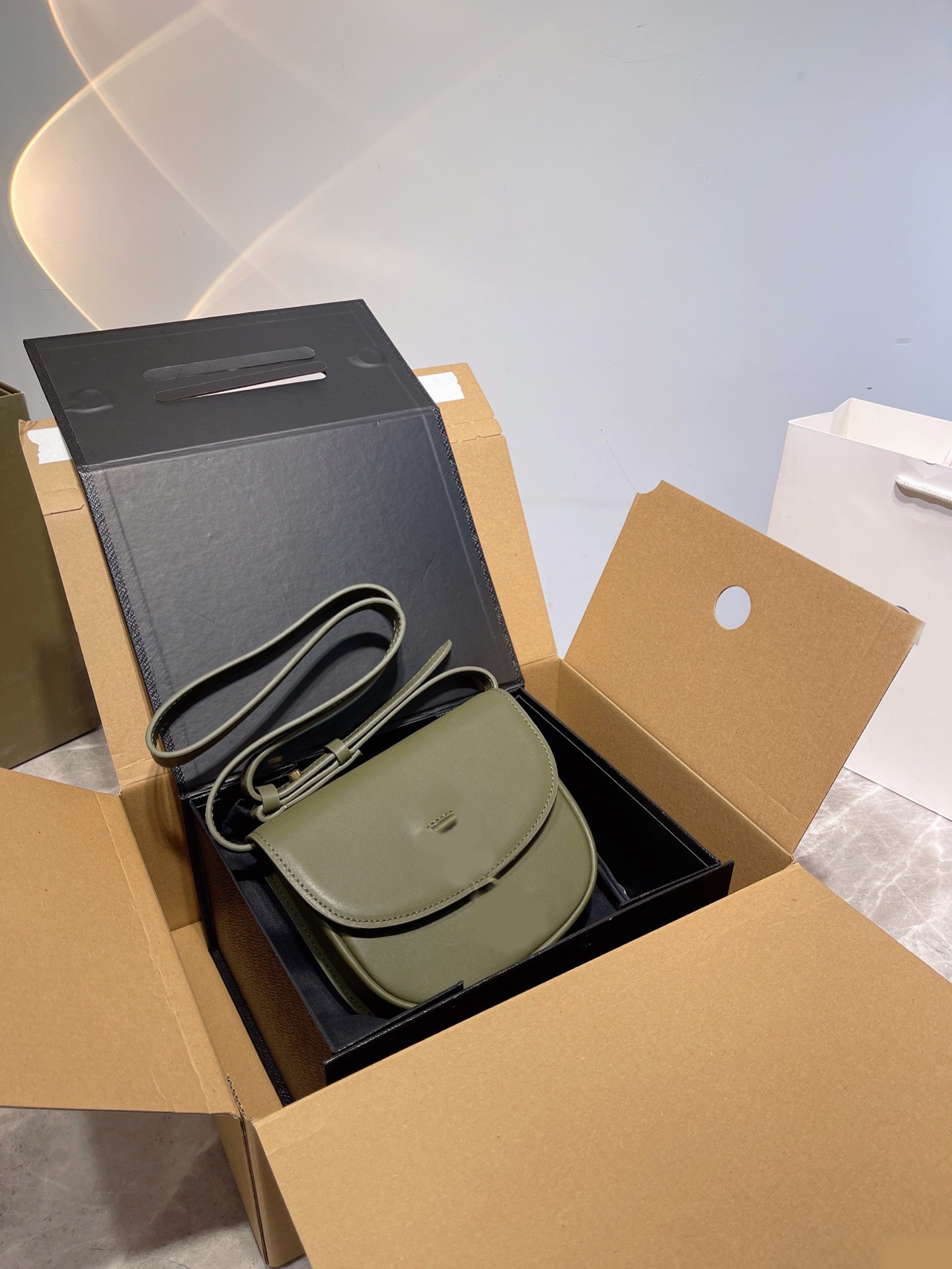 

Retro Style Mini Size Bags Wallet Classic Envelope Bag With Metal Letter Buckle Womens Cute Purse Pure Color, Army green