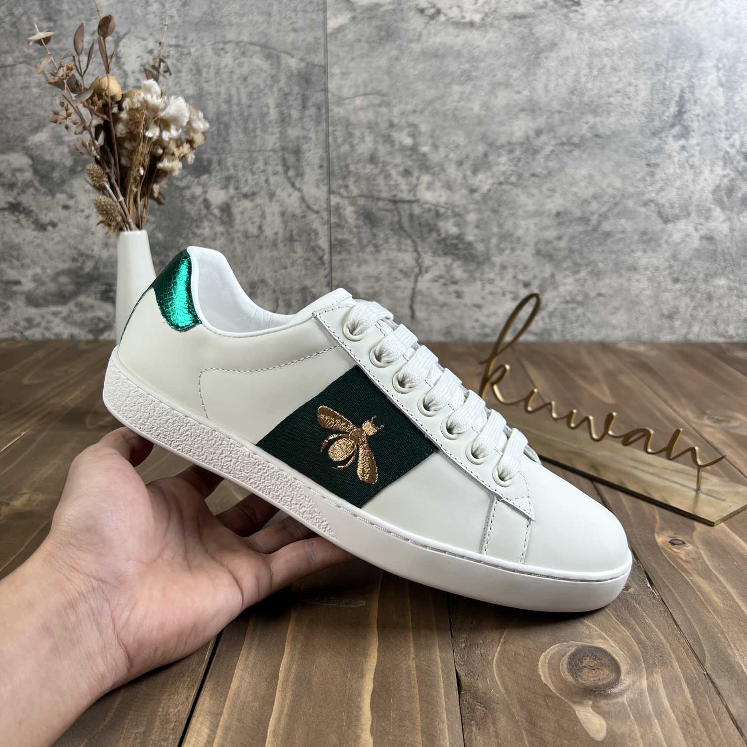 

Designer Sneaker Casual Shoes Low Top Italy Brand Ace Bee Stripes Shoe Walking Sports Trainers Chaussures Pour Hommes with box size 35-46, Color 6