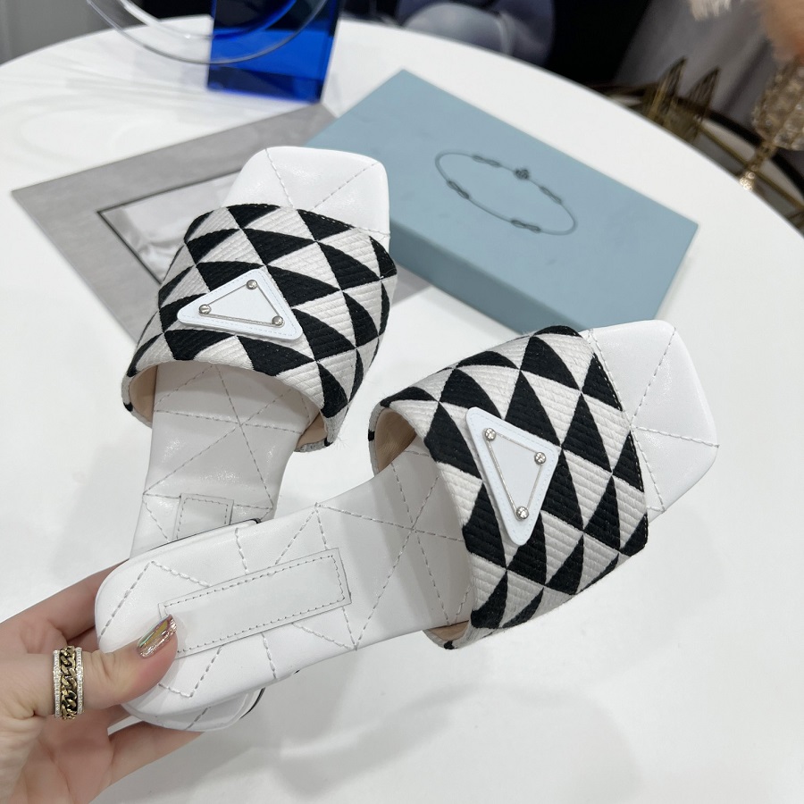 

Designer slipper Women Slippers Luxury Sandals Brand Sandals Real Leather Flip Flop Flats Slide Casual Shoes Sneakers Boots by brand 348, Box