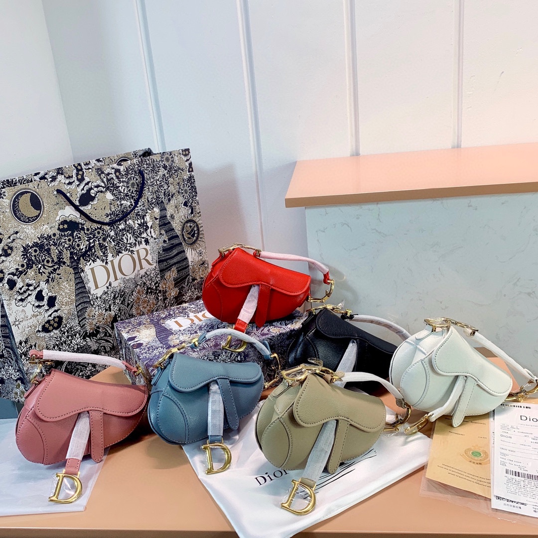 

Mini Woman Saddles Shoulder Bags, Box(could get damaged)