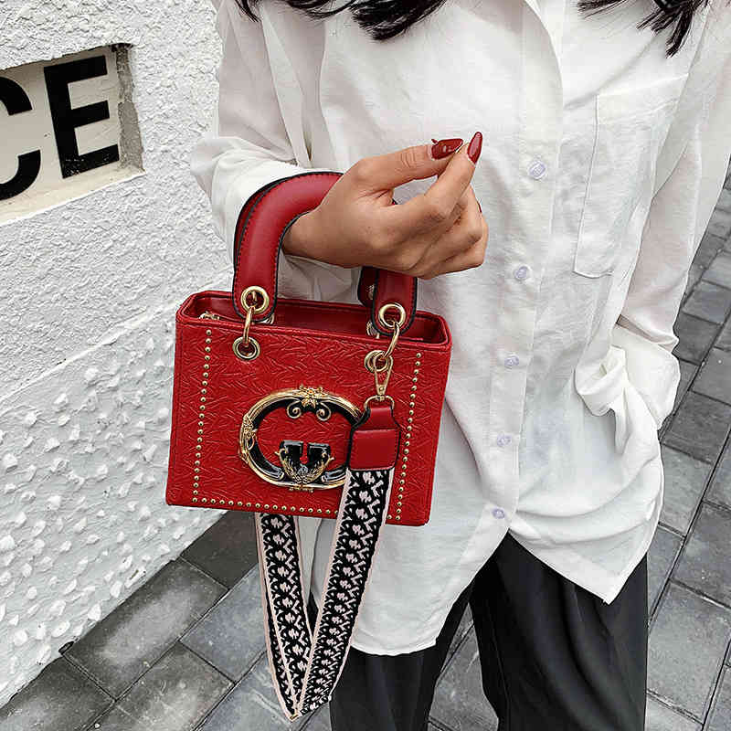 

Women's Fashion Personality Trend Brand Bag Wholesale Handbag Small Fragrance New Hand Carry Versatile Square, White