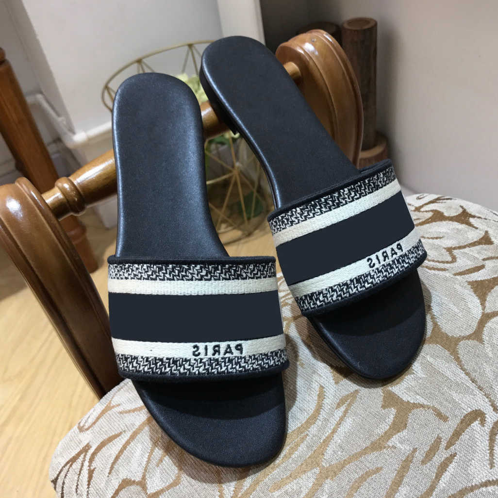 

2021 Women Luxury Designer Sandals Slippers Leather Summer Flat Slipper Embroidery Fashion Beach Woman Big Head Rainbow Letters 35-42 with Hunter Green, Pattern grey