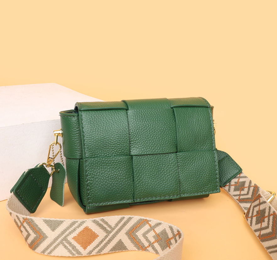 

Genuine Leather Women's Shoulder Bags Woven Cow Leather Crossbody Bags Designer Wide Straps Crossbody Bag Luxury Ladies Handbags, 19cm 6cm 13cm