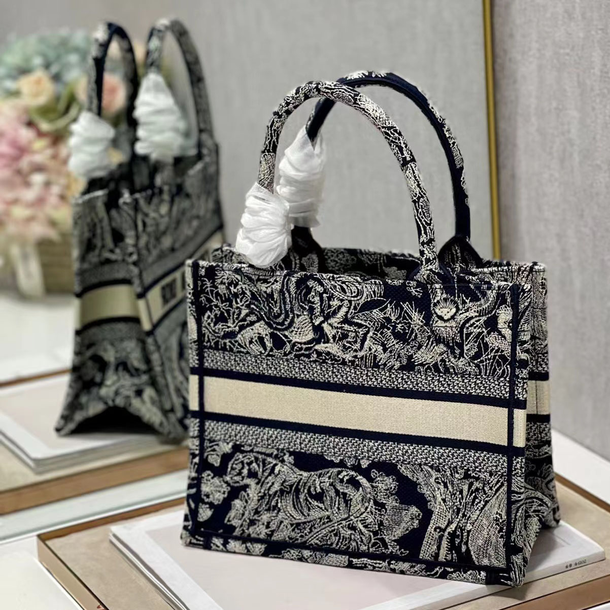 

designer book bags tote totes handbag purse luxury women handbag shopping oblique jacquard navy blue toile de jouy stripes embroidery jungle pop booktote, Customize
