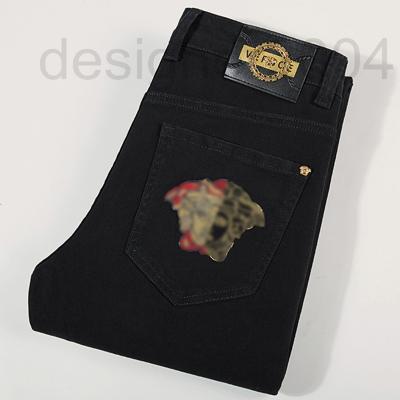 Designer de jeans masculin Version coréenne de la petite jambe droite en coton noir pur jeans printemps et automne medusa tedusa brodered mode 99
