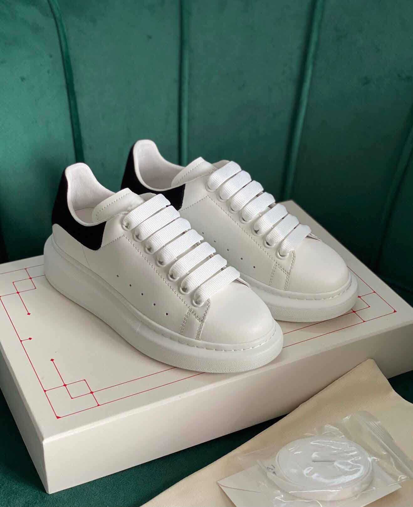

White Black Leather Chunky Rubber Outsole Sneakers Shoes Women Men Low-top Buffed Calfskin Sports Treaded Rubber Platform Sole Trainers, 18