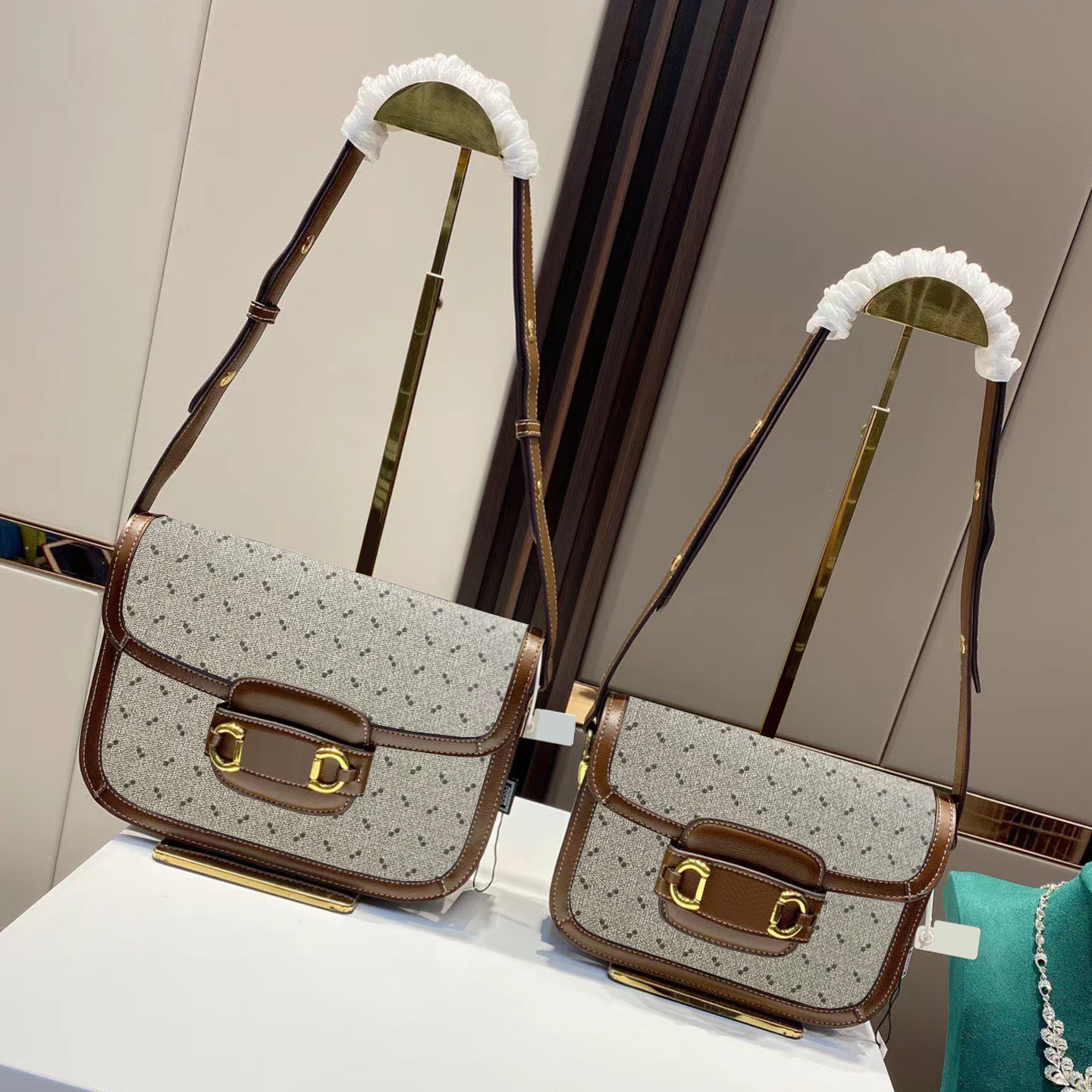 

designers bags women Shoulder Bag luxurys womens handbag classic leather lettering wallet fashionable vintage messenger purse good, Black