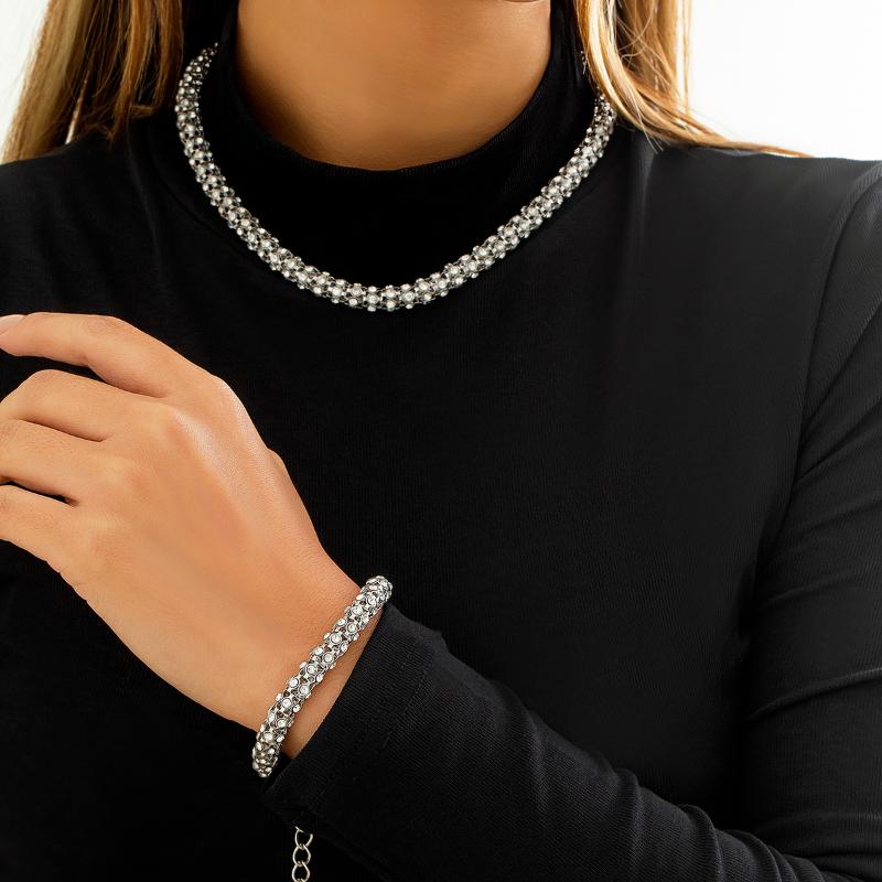 

Chains IngeSight.Z Steampunk Shiny Full Iced Rhinestones Choker Necklaces Stylish Bling Crystal Chain Short Collar JewelryChains